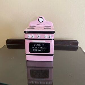 Pink oven cookie jar 8”h x 5.25”w x 5.5”d